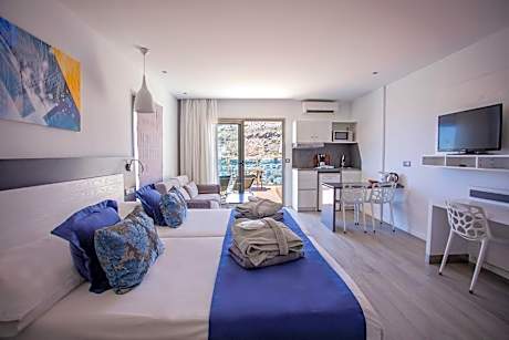 Superior Junior Suite High Floor