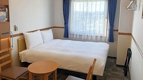 Queen Room - Non-Smoking