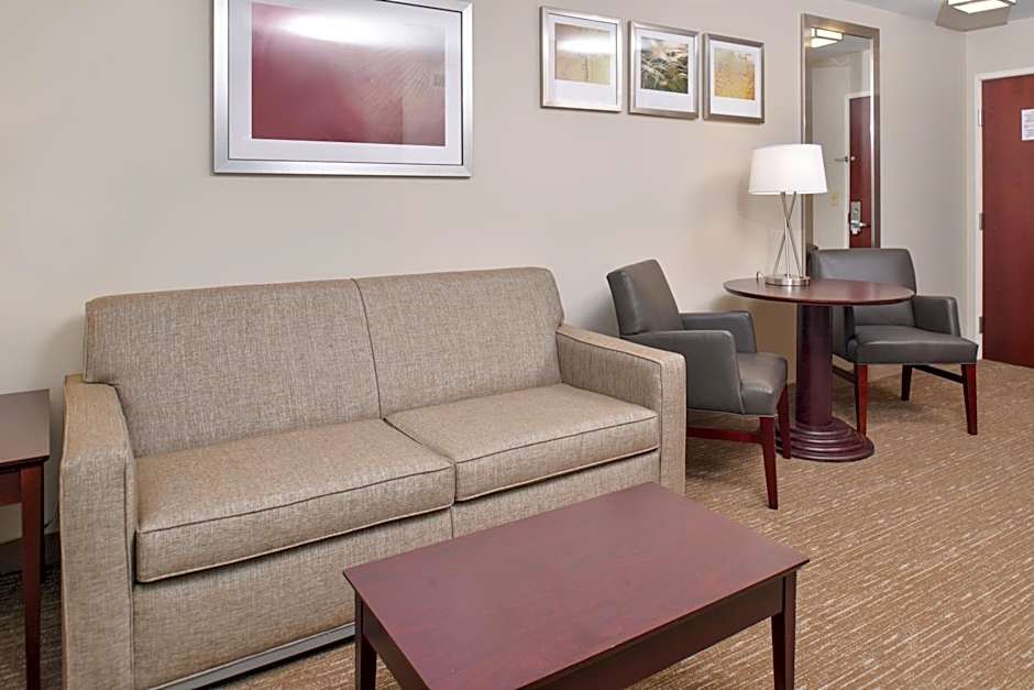 Holiday Inn Express Hotel & Suites Lafayette By IHG