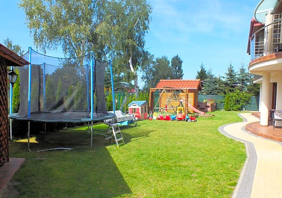 Willa Laura Rowy - Apartamenty nad morzem