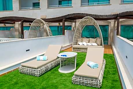 Deluxe Single Room with Sea View
