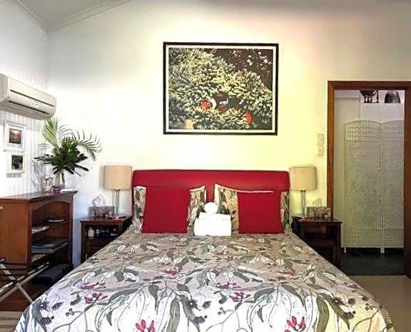 South Pacific Bed & Breakfast