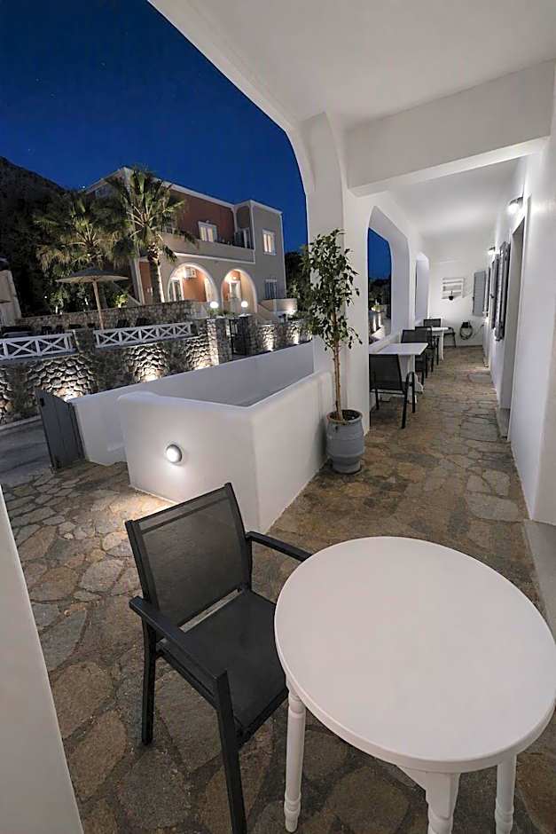 Zacharakis Studios
