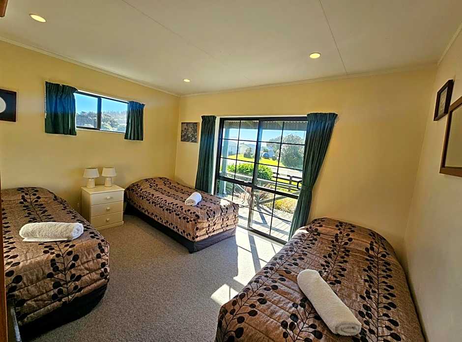 Castlepoint Holiday Park & Motels