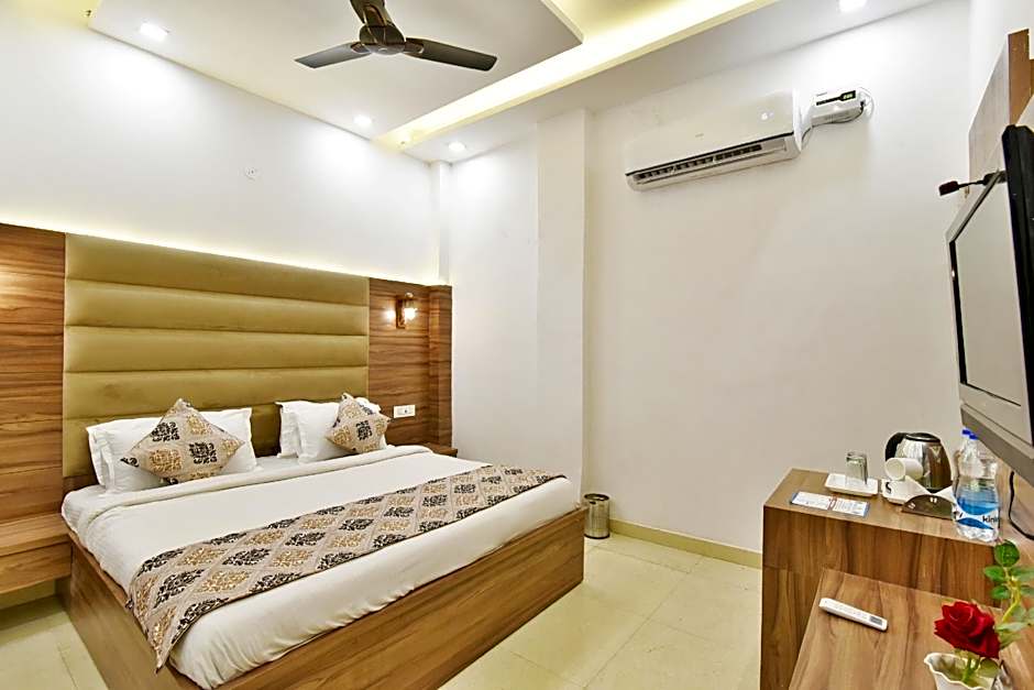 Hotel Sallow Premium