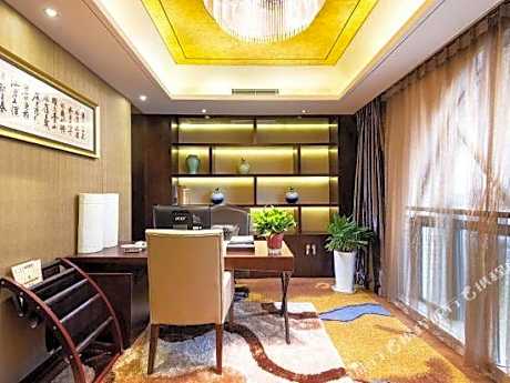 Huang'e International Grand Hotel