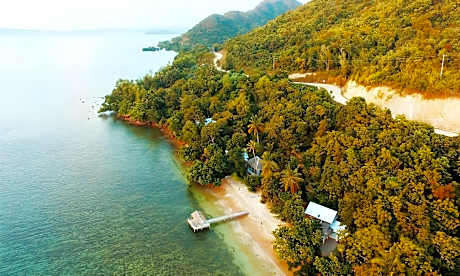Alam Indah Busuanga Beach Villas