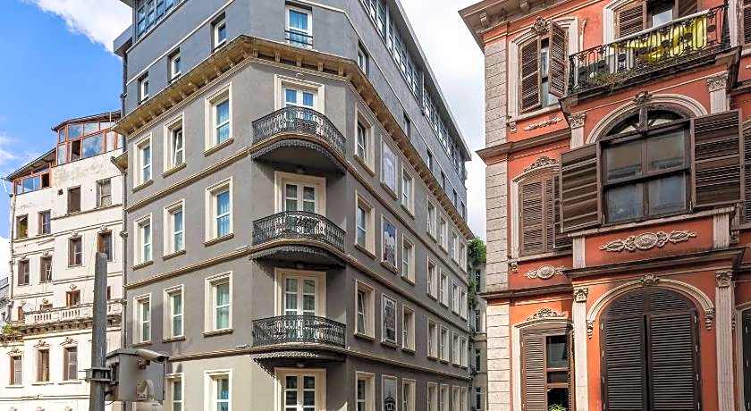 Petros Boutique Hotel