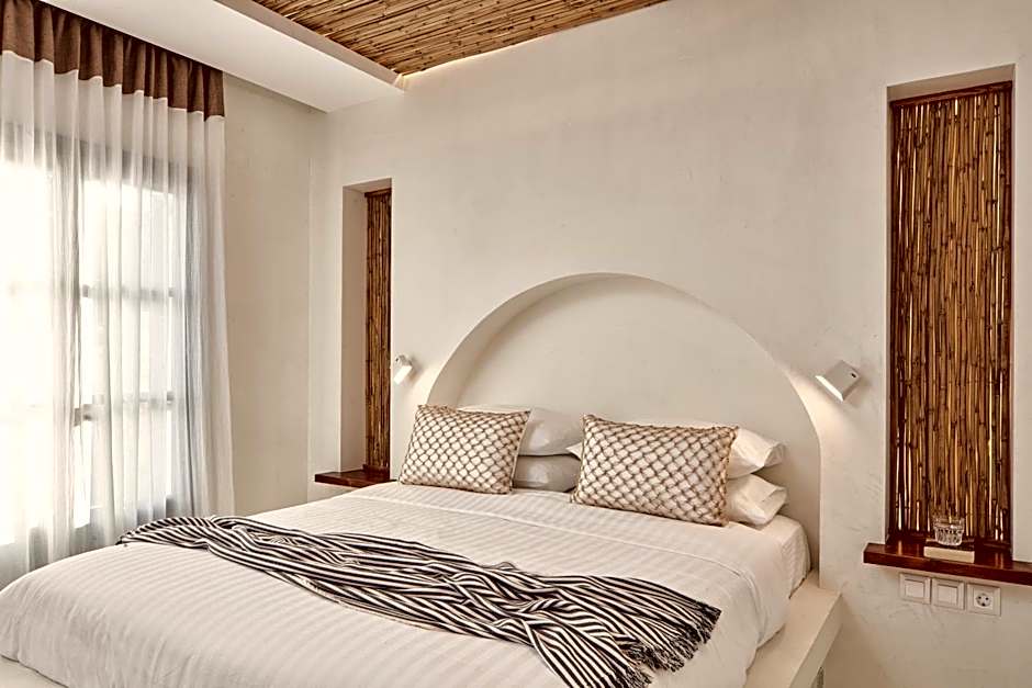 Parian Boutique Hotel