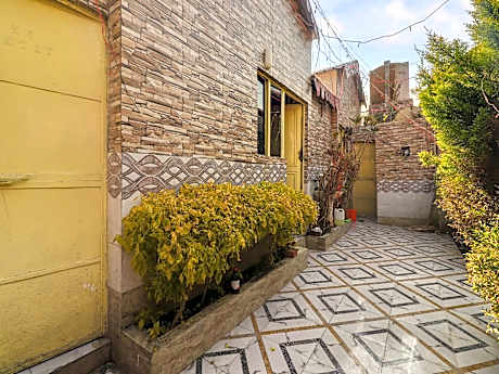 Hotel O Krishna Red Rose Guest House