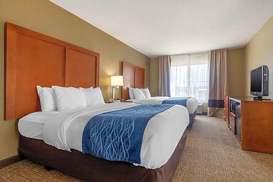 Comfort Inn And Suites - Pittsburg