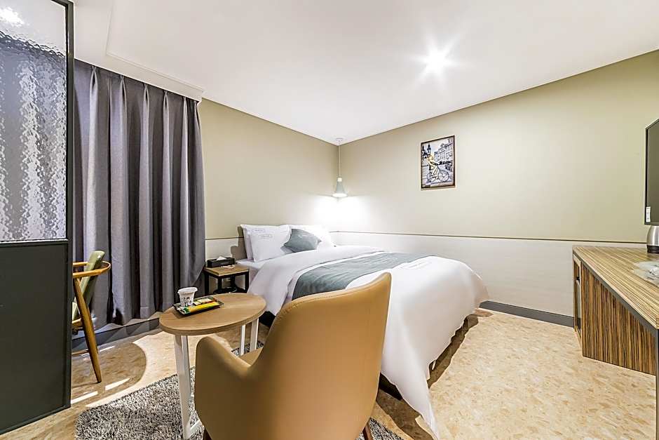 Docking Hotel