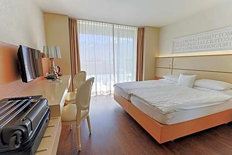 Comfort Double Room with Lake View and Balcony