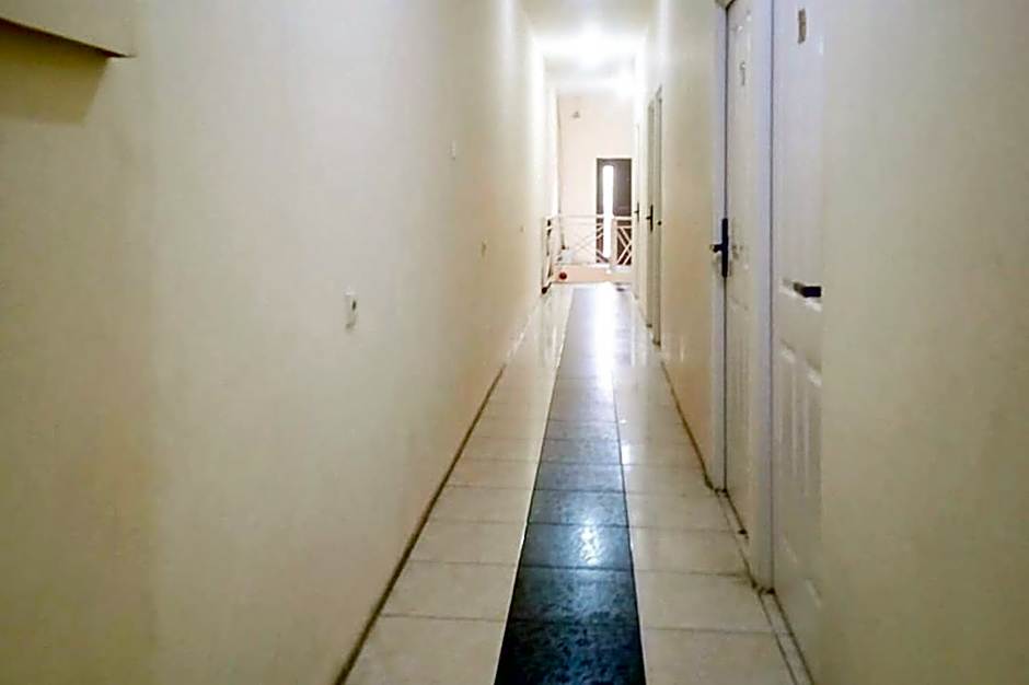 Makaliwe Mitra RedDoorz – Jakarta, NY