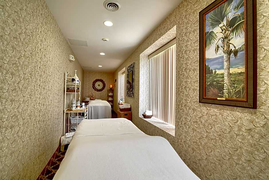 Roosevelt Inn & Suites Saratoga Springs