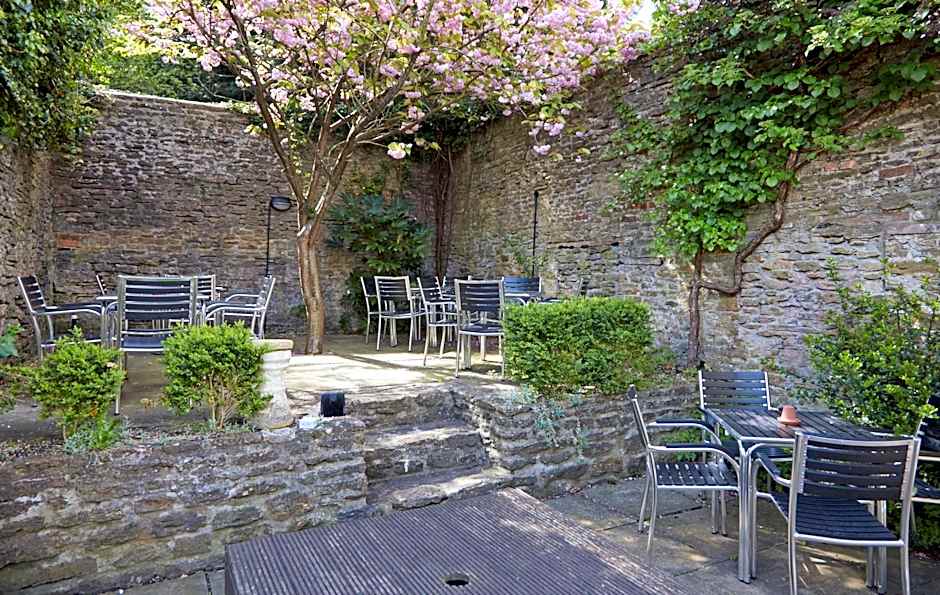 Woolpack Inn by Greene King Inns