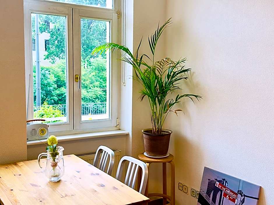 Apartmenthaus am Dom - Zentrum & Ruhige Lage, Perfekt für Business Trip, Auch für Familie, Viel Platz mit Küche