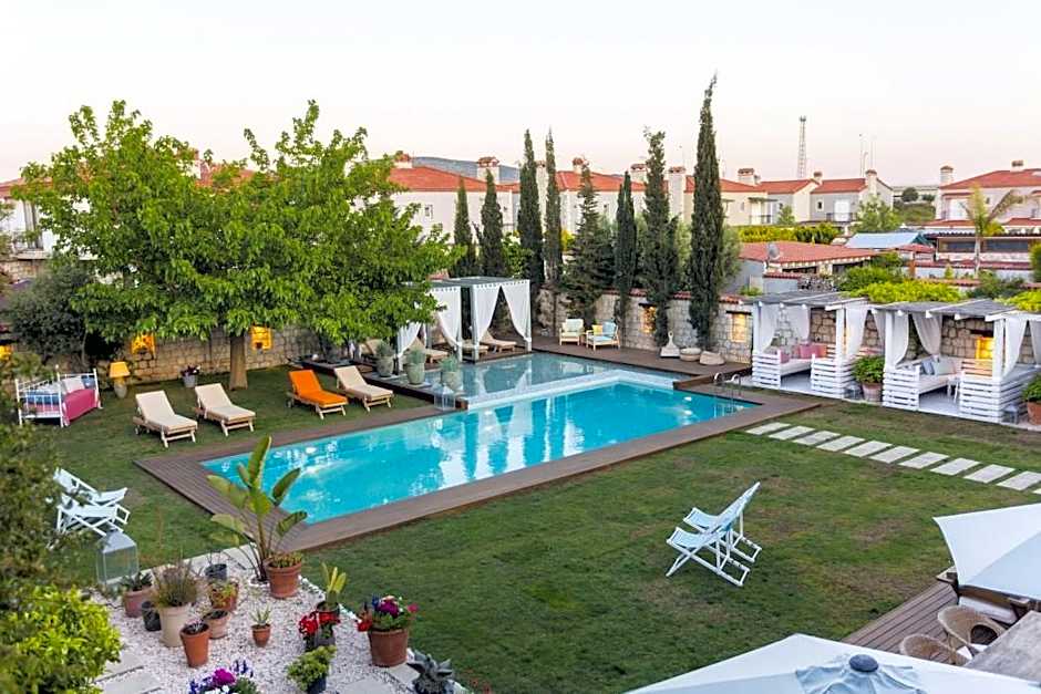 Alacati Cadde 75 Luxury Hotel