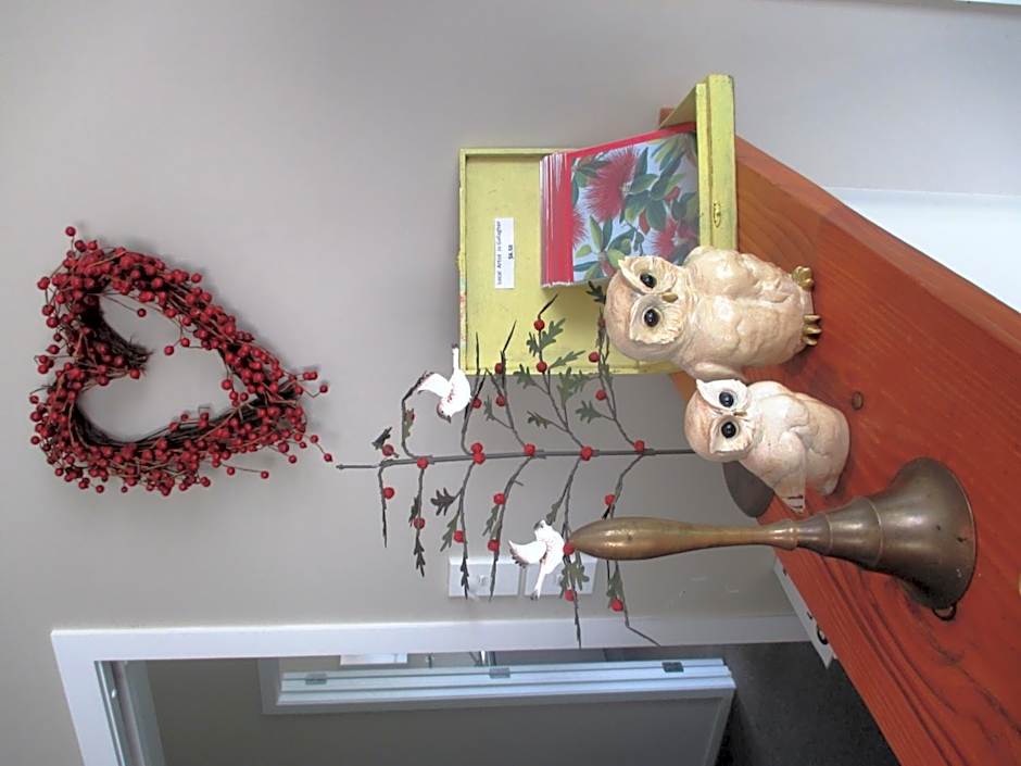 FatOwl Motel, Bar & Eatery