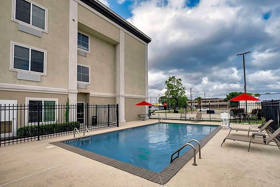 Red Roof Inn & Suites Houma