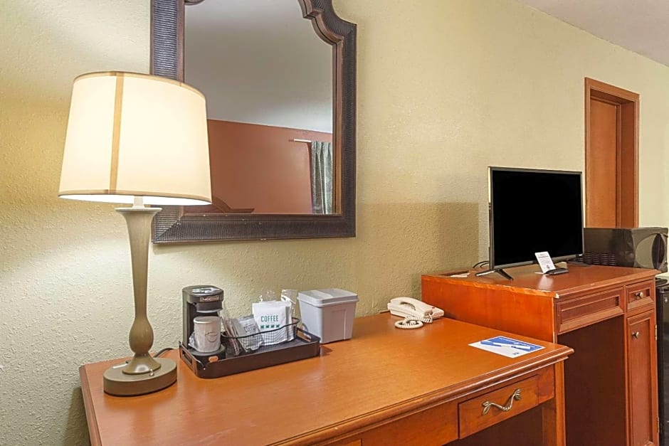 Rodeway Inn