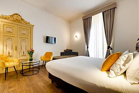 Deluxe Suite with City View