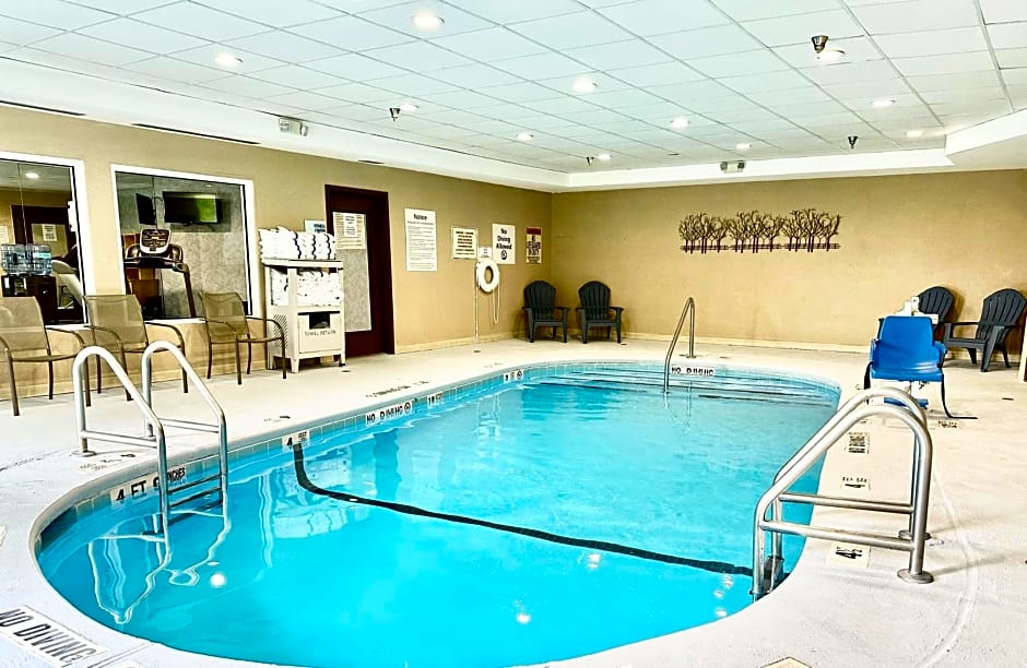 Holiday Inn Express and Suites Meriden By IHG
