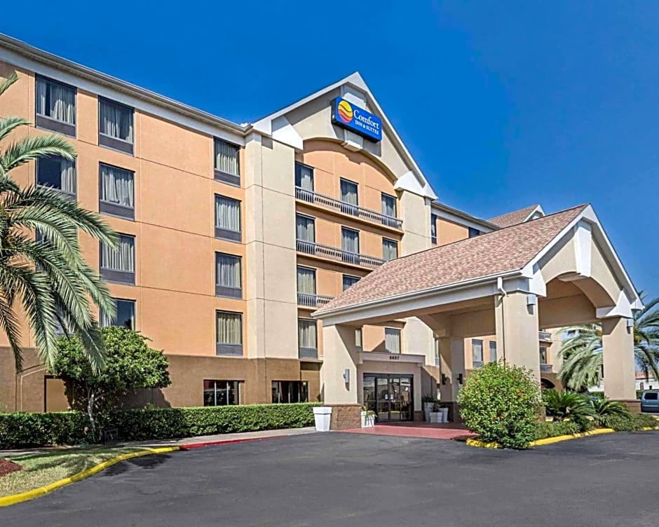 Comfort Inn & Suites Southwest Freeway at Westpark