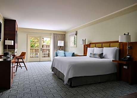 Premier King Room with Fireplace