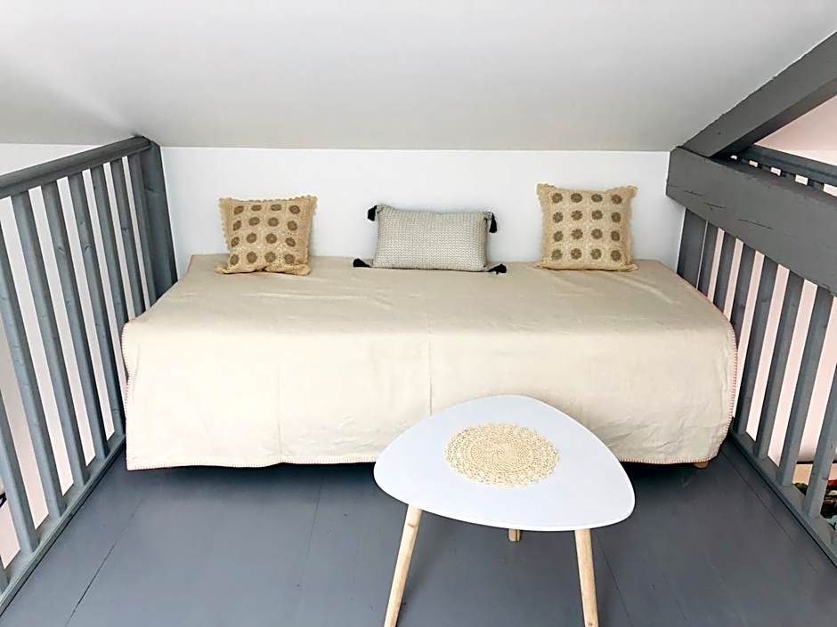 Clos des Aigrettes -6 Gîtes de charme et confort à 30m du Port de La Cotinière