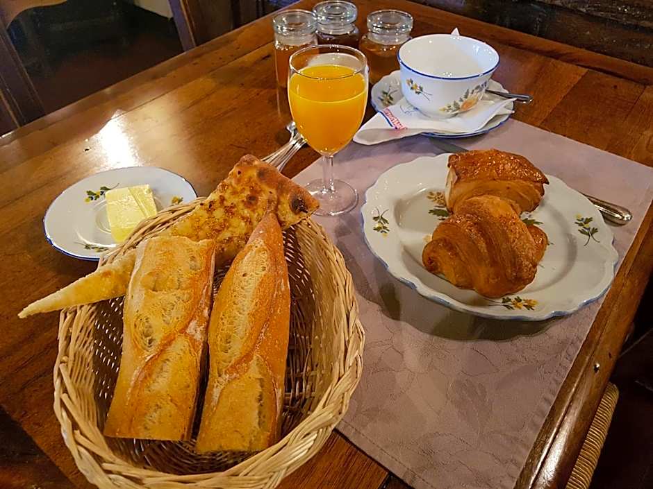 Hostellerie du Vieux Pérouges