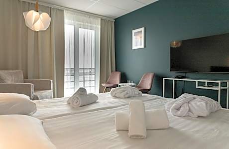 Standard Double or Twin Room with Sea View and Spa Access