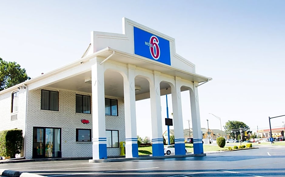 Motel 6-Cookeville, TN