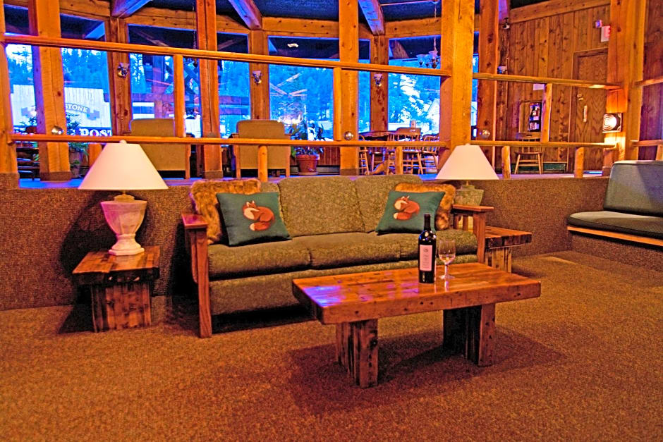 Soda Butte Lodge