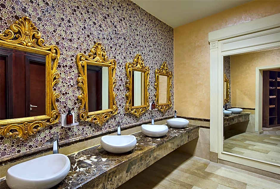 Royal Maxim Palace Kempinski Cairo