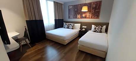 Deluxe Family Room