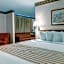 Econo Lodge Inn & Suites El Paso