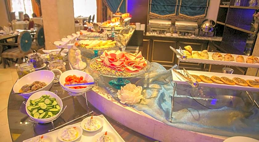 Queens Suite Hotel