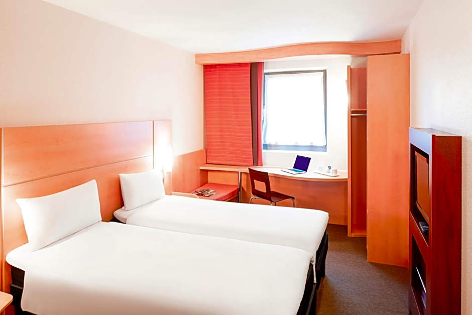 Ibis Borehamwood Hotel
