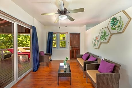 Deluxe King Room with Garden View