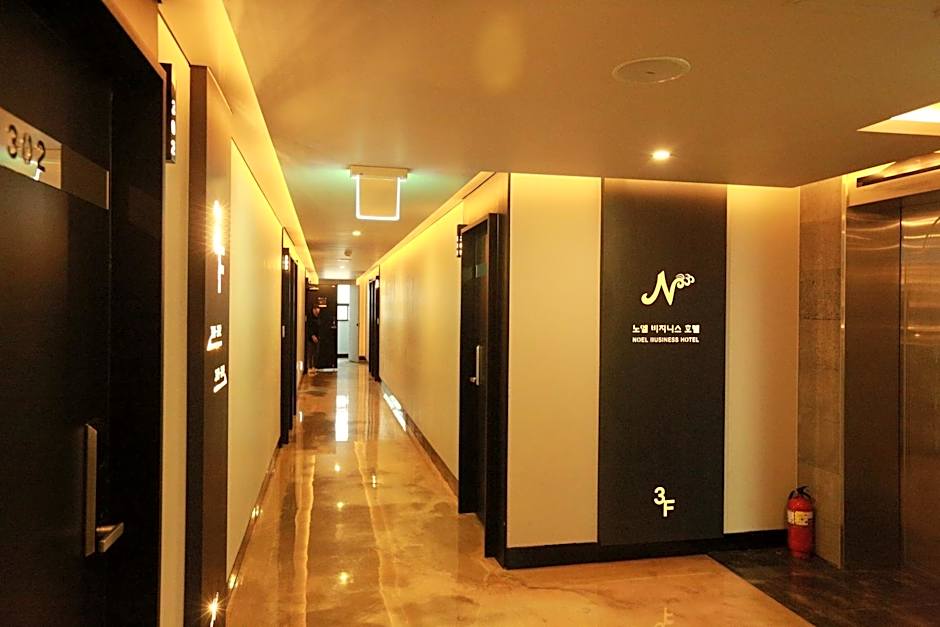 Noel Business Hotel
