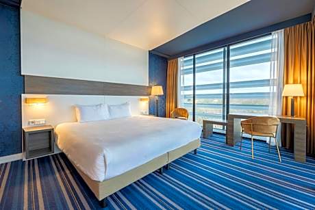 Deluxe Room 1 King Bed