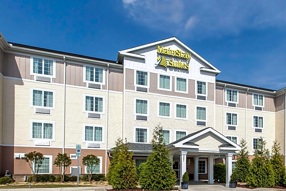 MainStay Suites Jacksonville near Camp Lejeune