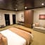 Swartberg Private Game Lodge