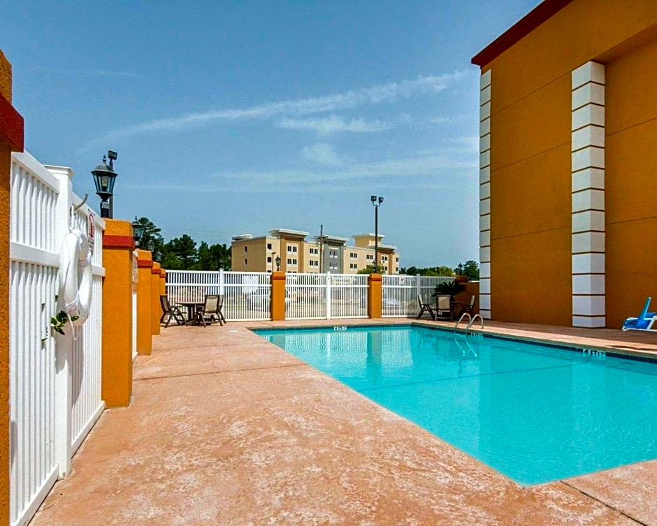 Quality Inn & Suites West Monroe