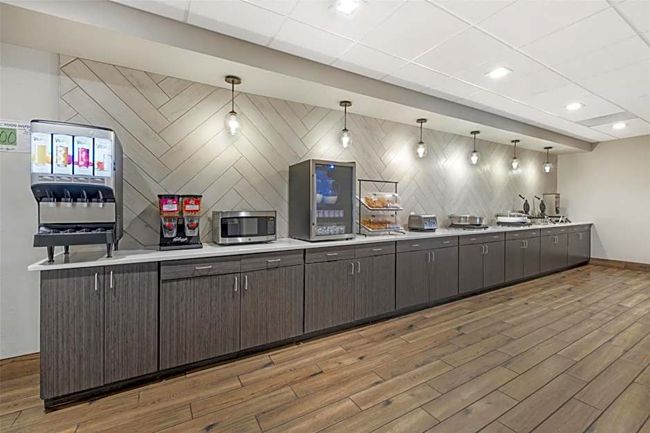 Best Western Plus Elizabethtown Inn & Suites