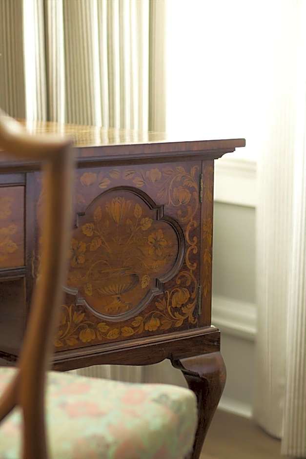 The Manor at Sway – Hotel, Restaurant and Gardens