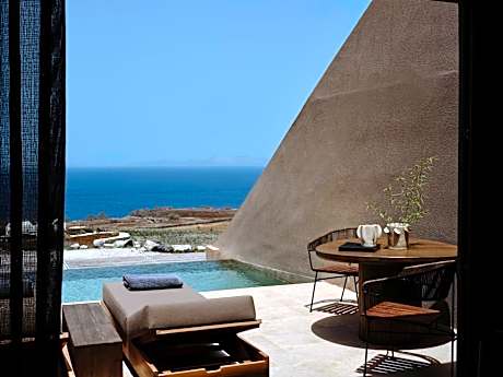 Natura Suite with Infinity Pool