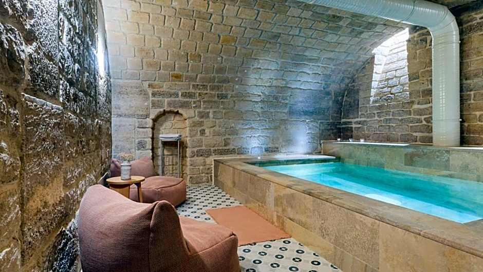 Le Petit Beaumarchais Hotel & Spa