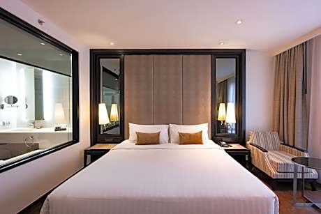 Executive King Room with Lounge Access